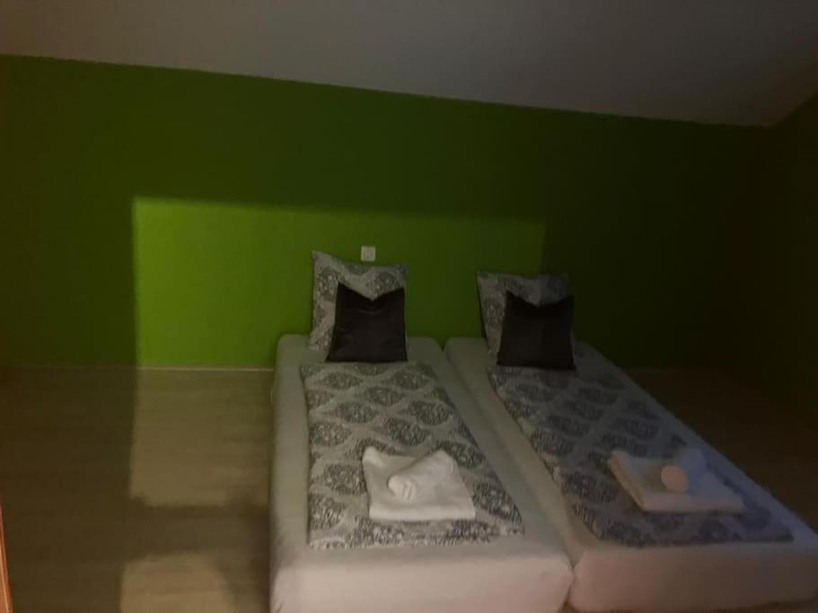 Untersberg Und Festungsblick Apartment พุค ไบ ฮัลไลน์ ภายนอก รูปภาพ